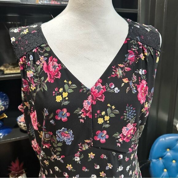 Roz & Ali Black Floral Midi Dress Size Medium - Picture 3 of 13